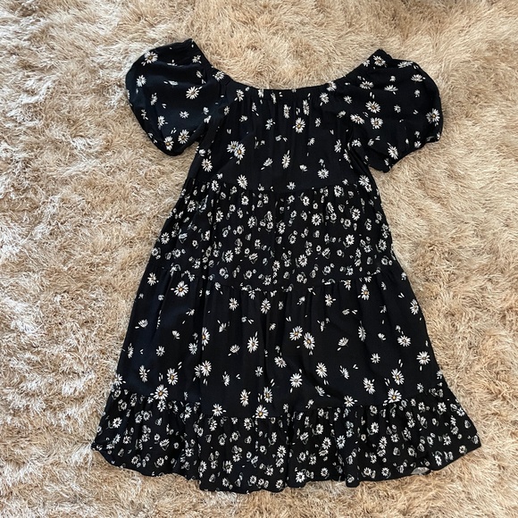 Maurices Daisy Print Sundress, M, Black, EUC - Picture 6 of 7